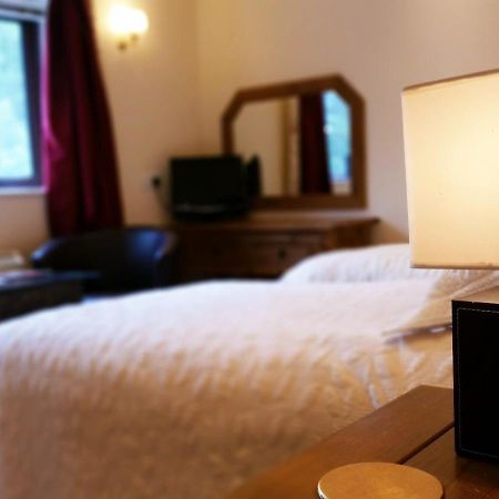 Miltons Country Lodge Lower Langford Buitenkant foto