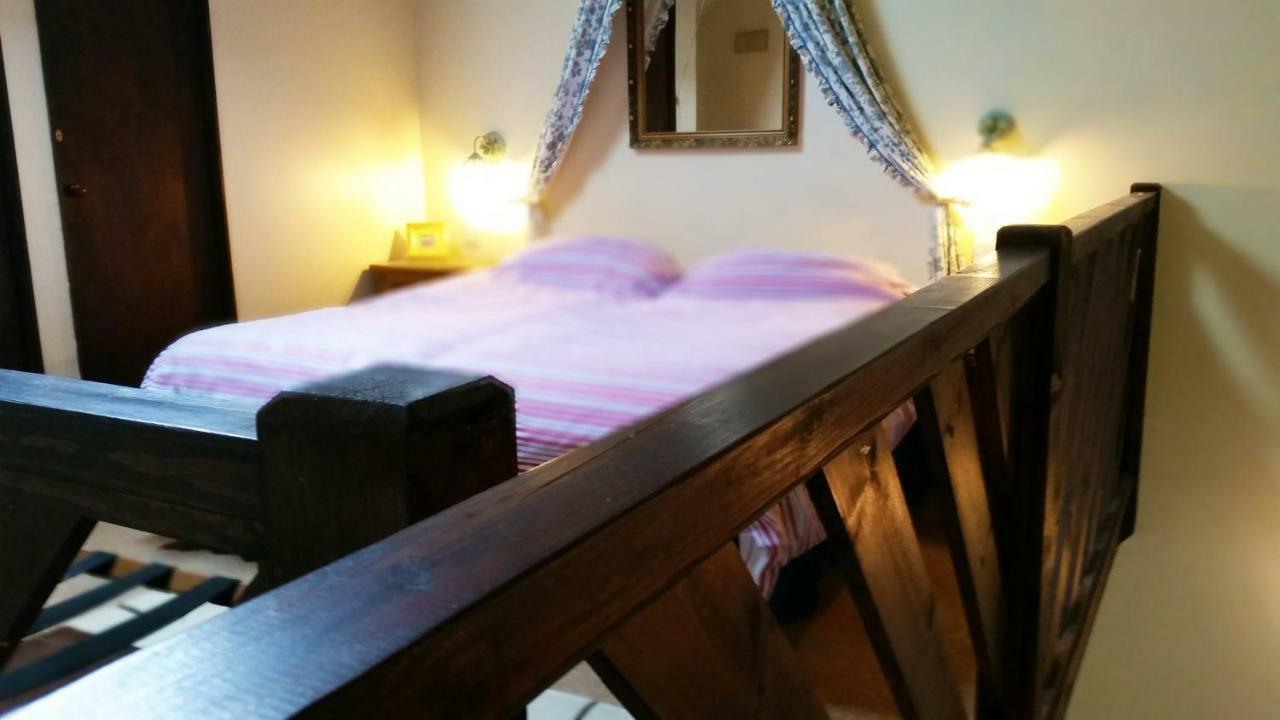 Miltons Country Lodge Lower Langford Buitenkant foto